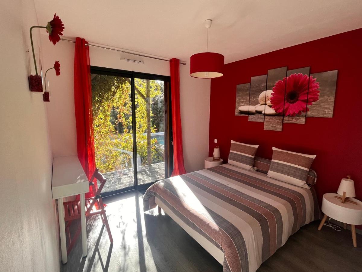 Du Reve O Naturel - Maison De Vacances Entre Gorges De L'Ardeche Et Gard Saint-Julien-de-Peyrolas Экстерьер фото